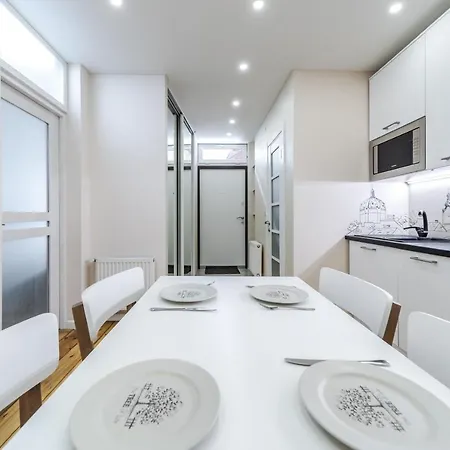 Inshiapartments On Knyazya Romana *