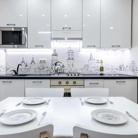 Inshiapartments On Knyazya Romana 利沃夫