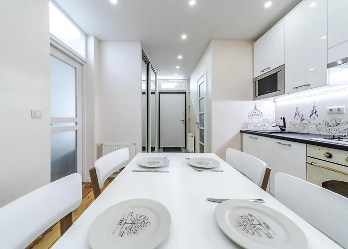 Inshiapartments On Knyazya Romana *